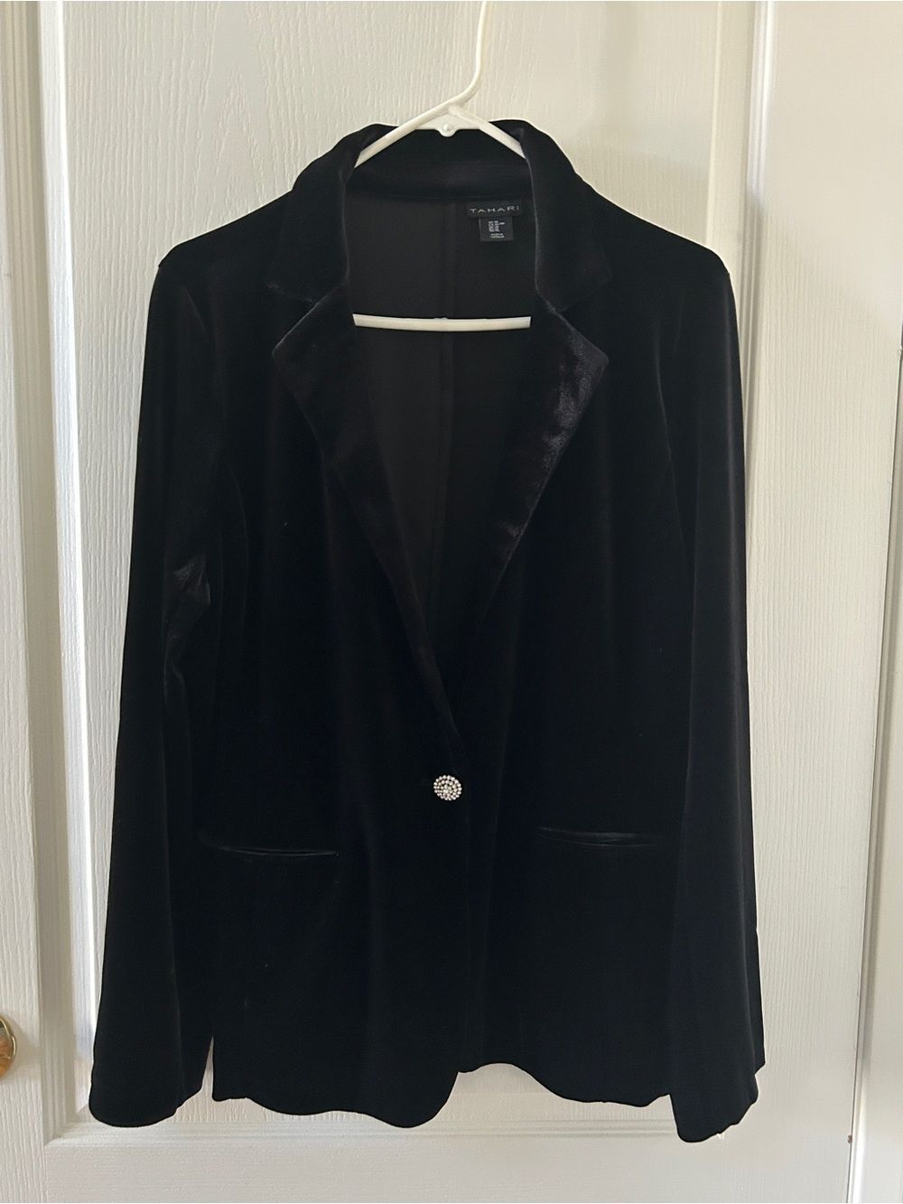 Tahari Black Velvet Blazer Jacket Size XL Holiday Party Quiet Luxury Old Money - Picture 1 of 7